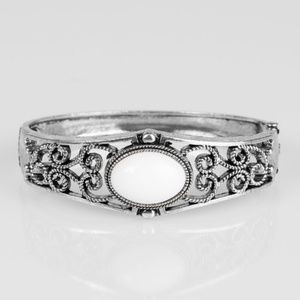 paparazzi Jewelry - Joyful Journeys - White Bracelet paparazzi Jewelry - Joyful Journeys - White Bracelet